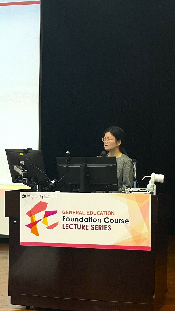 Ms Qian Junjun delivers a lecture on “China International Relationship & Diplomacy” 
