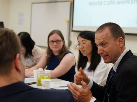 教大學者與多名本港、內地和芬蘭的教育專家、教育工作者，以及香港和澳門中小學、幼稚園的校長在World Café工作坊深入討論