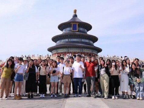 Group photo at the Temple of Heaven