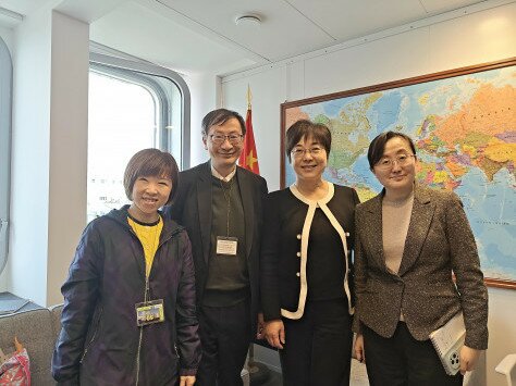 Professor John Lee Chi-Kin, Ambassador Ms Xinyu Yang (second from right) and Ms Yu Xiaoping, Counsellor, Permanent Delegation of the People's Republic of China to UNESCO (first from right)
