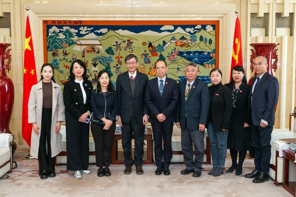 教大代表团访问北京体育大学