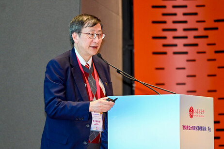 Professor John Lee Chi-Kin, President of EdUHK, delivered the keynote speech