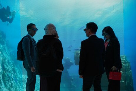 The UBD delegation visits the Extended Reality Room in EdUHK’s library.