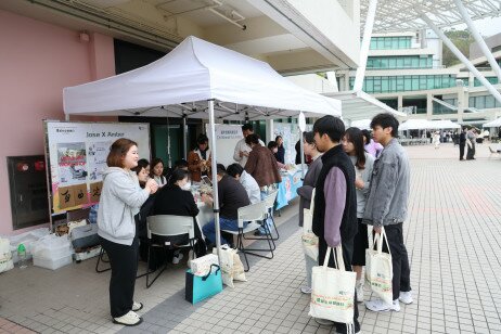 EdUHK’s Tai Po campus fills with booths as well as workshops