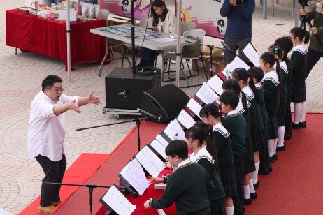 EdUJCPS students perform hand bell