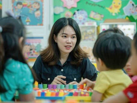 了解香港幼稚園教師的專業自主性：一項混合式方法研究