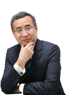 Staff picture Professor ZHU Qingzhi