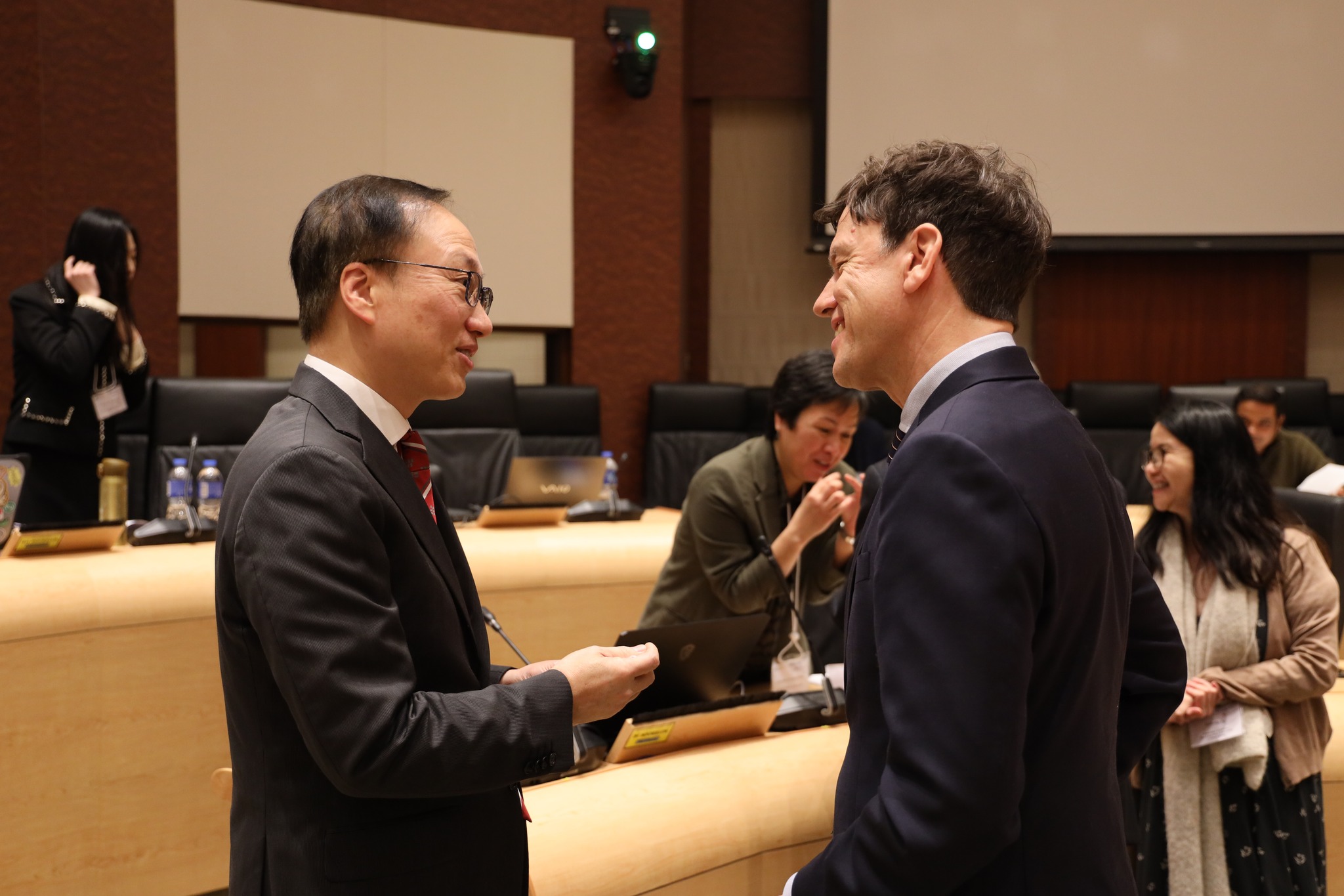 Prof Chetwyn Chan and Ambassador Harvey Rouse