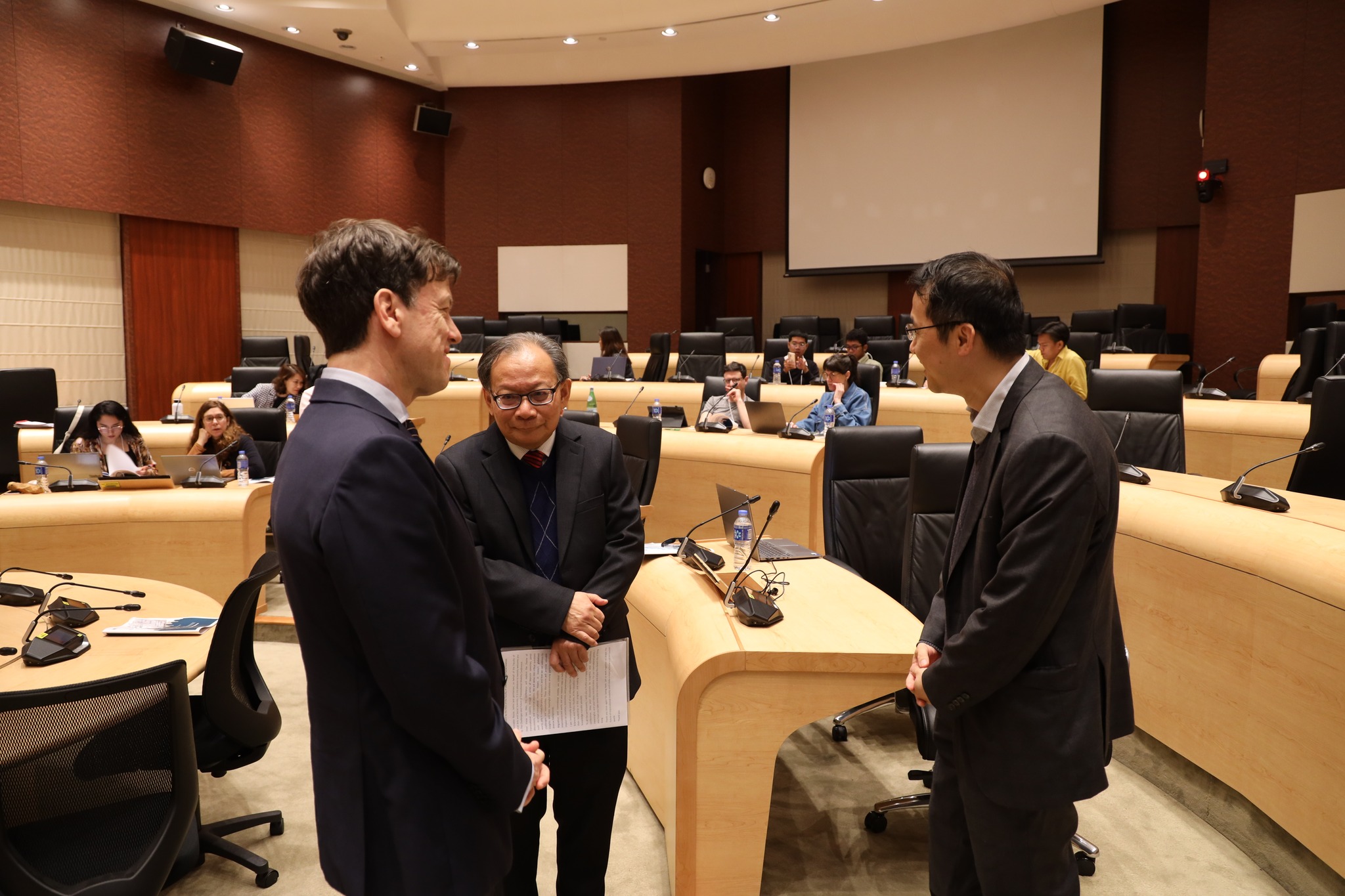 Ambassador Harvey Rouse, Prof Li Wai-keung and Dr Fox Hu